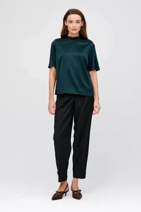 Szmaragdowa bluzka z jedwabiu