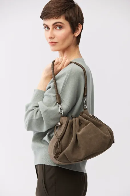 Zielona torebka ze skóry zamszowej