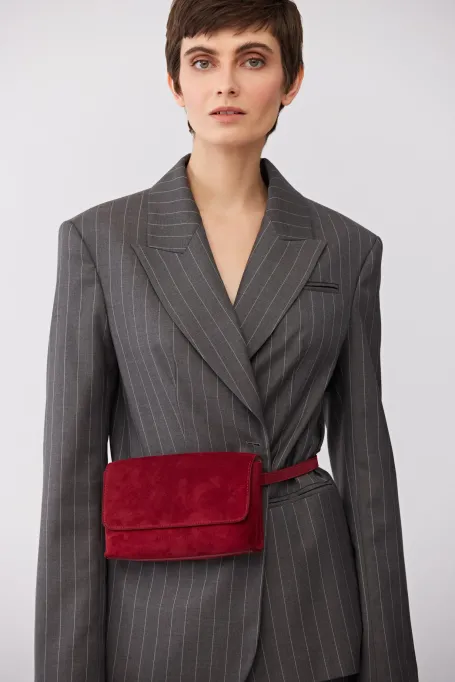 Czerwona torebka ze skóry zamszowej