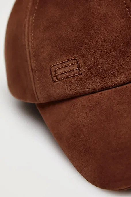 Brązowa zamszowa czapka z daszkiem damska - Patrizia Aryton