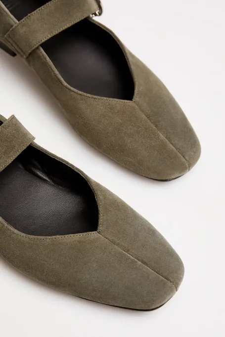 Zielone baleriny ze skóry zamszowej
