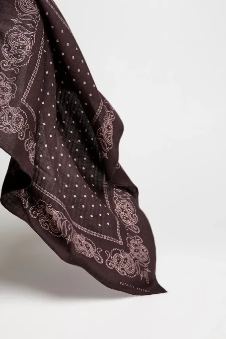 Brązowa chusta z wełny i jedwabiu