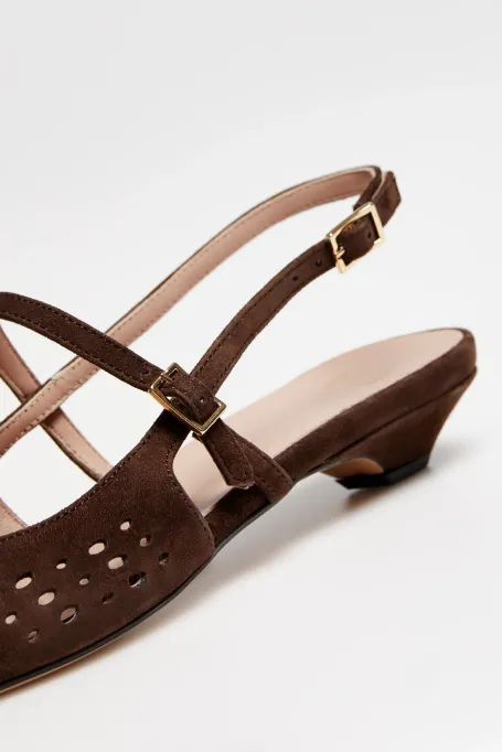 Brązowe skórzane buty sling back