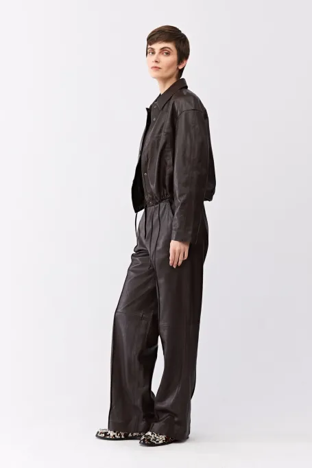 Krótka brązowa kurtka skórzana damska - Patrizia Aryton