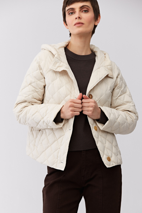 Krótka beżowa kurtka puchowa z kapturem damska - Patrizia Aryton