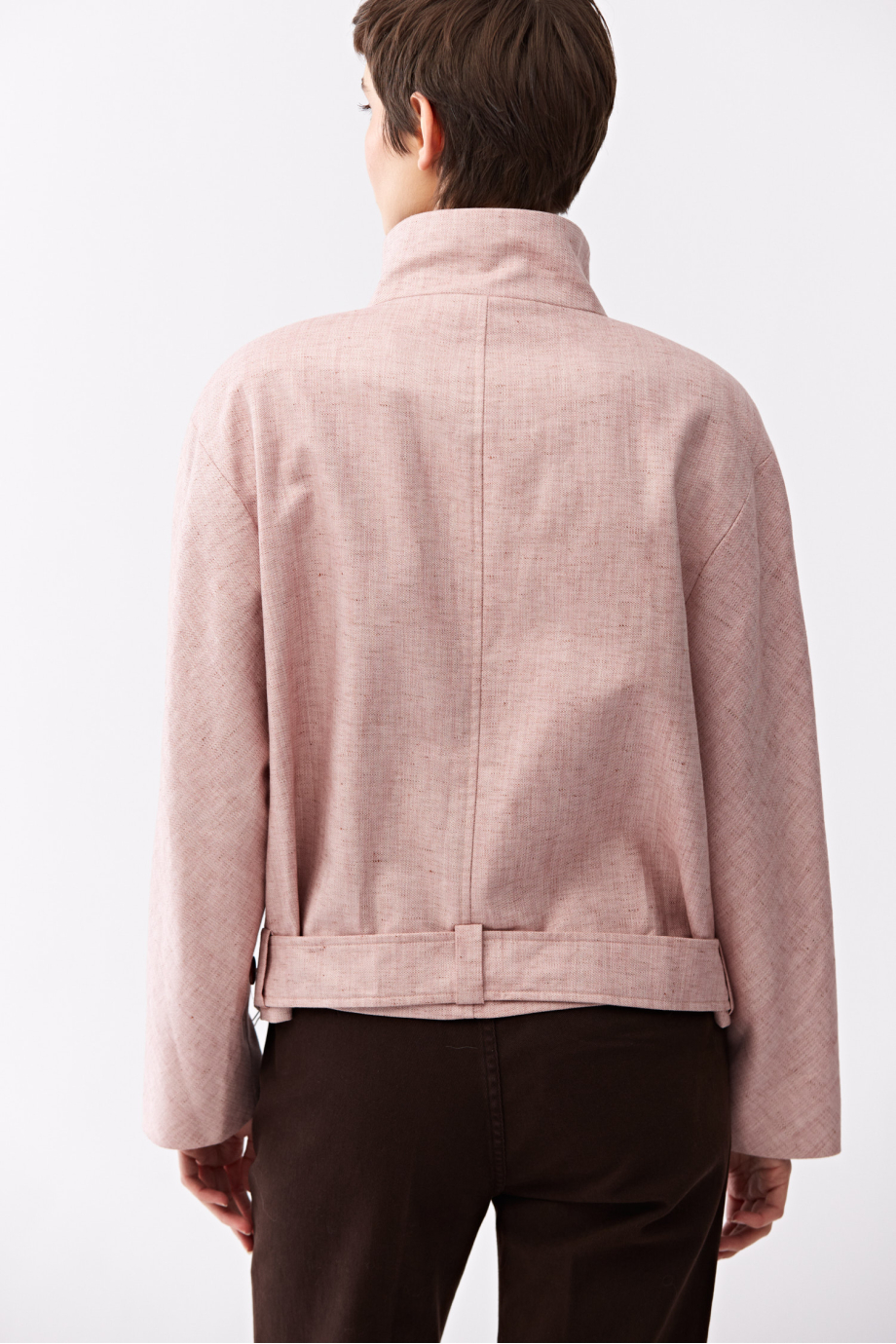 Krótka różowa kurtka ze stójką Krótka różowa kurtka ze stójką