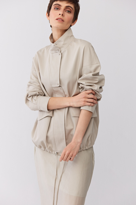 Bawełniana beżowa kurtka ze stójką