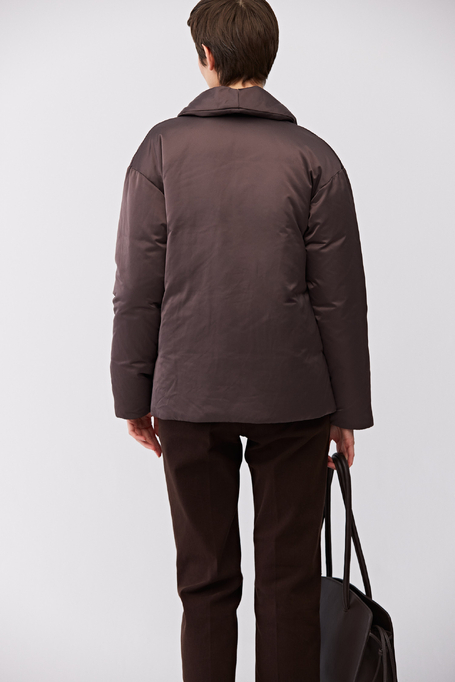 Brązowa kurtka puchowa z wiązaniem