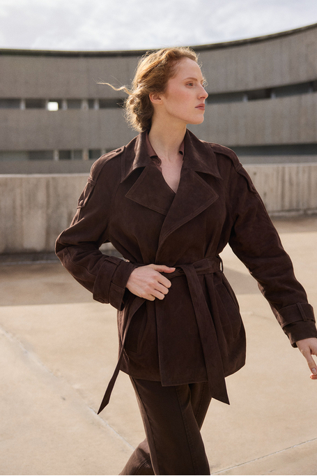 Brązowa skórzana kurtka z paskiem damska - Patrizia Aryton