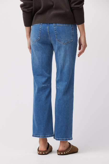Jeansy o fasonie flare z wysokim stanem
