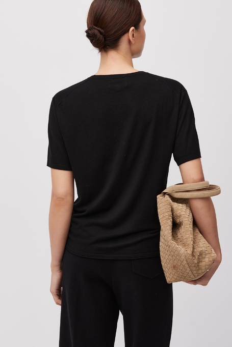 Czarna bluzka z domieszką lyocellu i kaszmiru