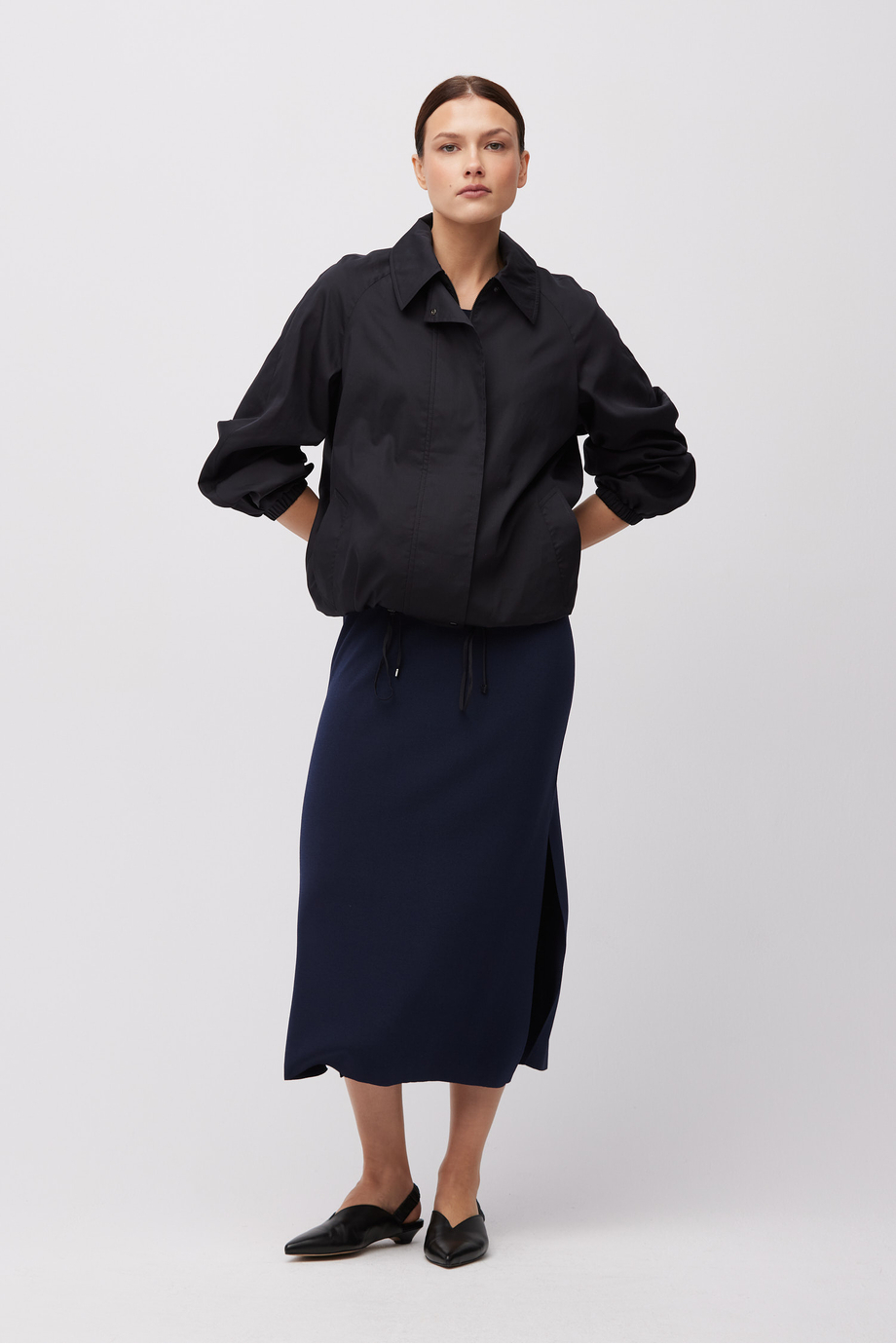 Czarna kurtka bobmerka z jedwabiem damska - Patrizia Aryton Czarna kurtka bobmerka z jedwabiem damska - Patrizia Aryton