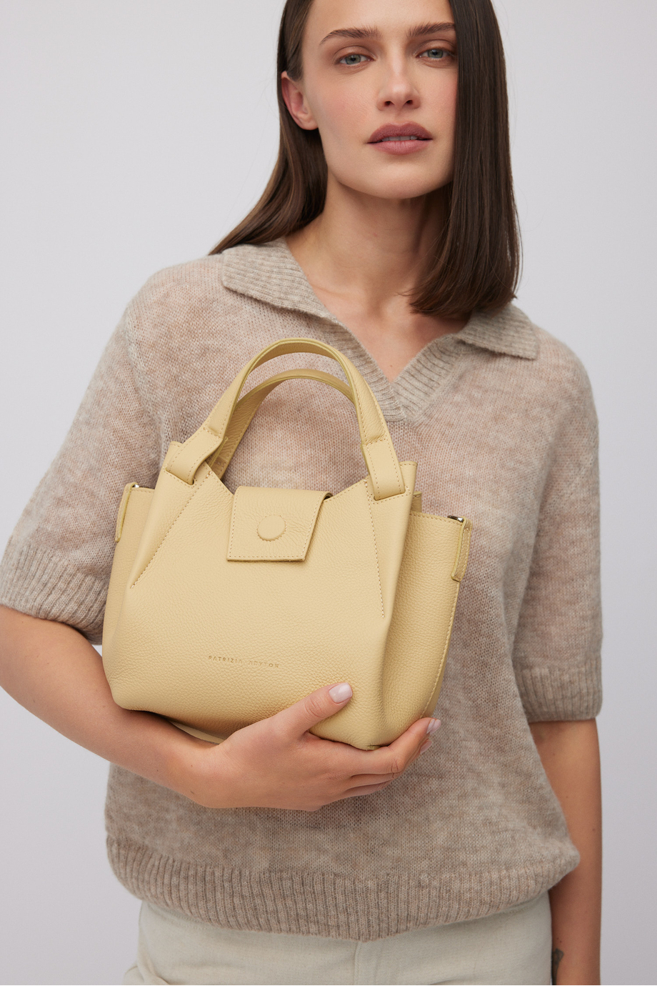 Skórzana torebka średniej wielkości damska - Patrizia Aryton Skórzana torebka średniej wielkości damska - Patrizia Aryton