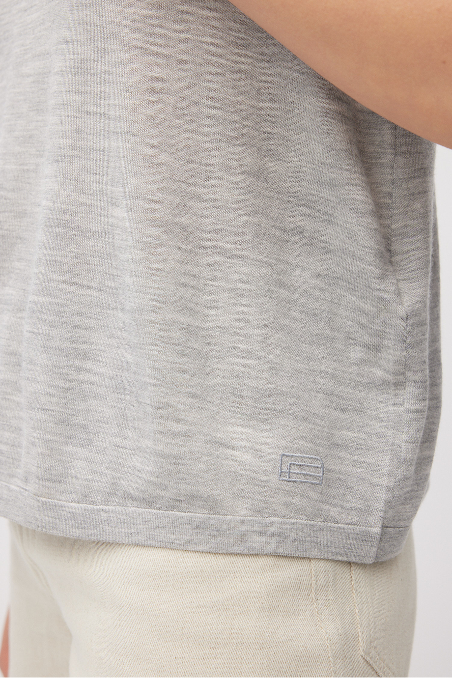 Szara bluzka z jedwabiem i kaszmirem damska - Patrizia Aryton Szara bluzka z jedwabiem i kaszmirem damska - Patrizia Aryton