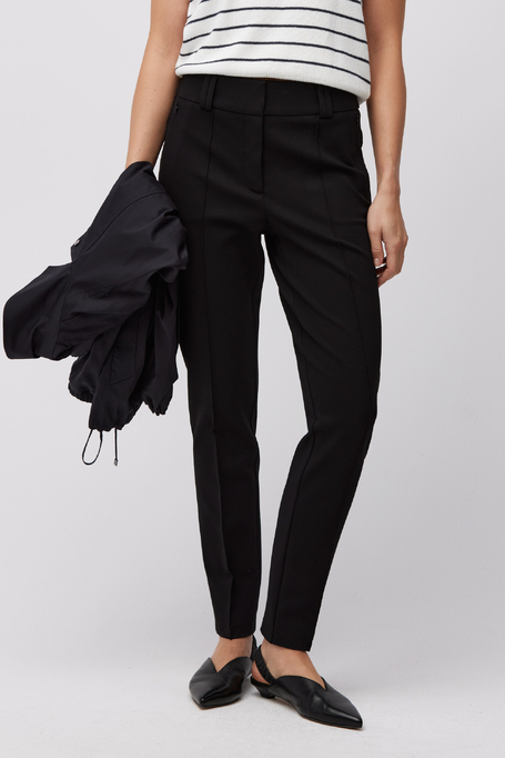 Czarne spodnie z wąską nogawką damskie - Patrizia Aryton