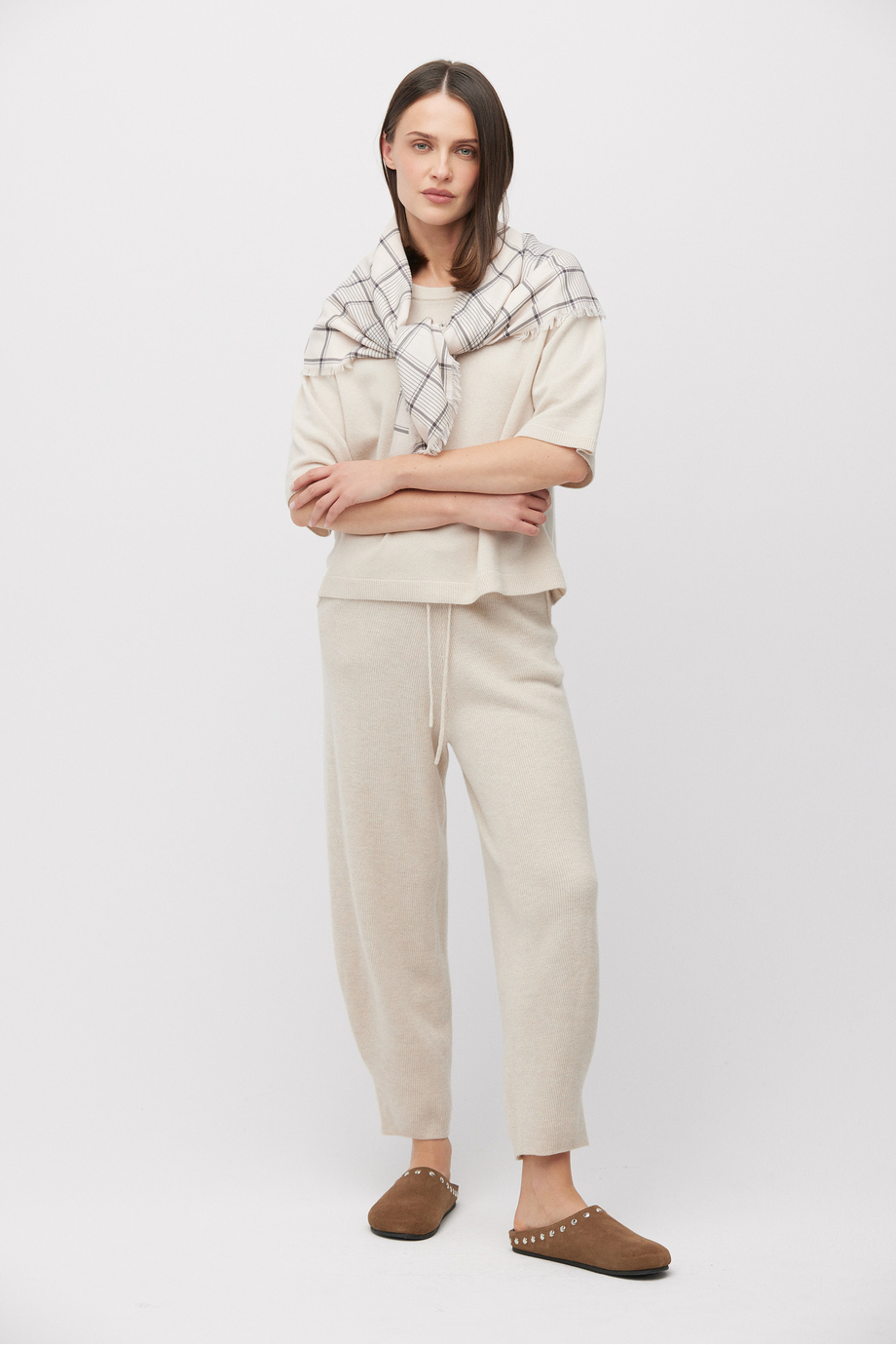 Szare dzianinowe spodnie z wełny merynosowej damskie - Patrizia Aryton Szare dzianinowe spodnie z wełny merynosowej damskie - Patrizia Aryton