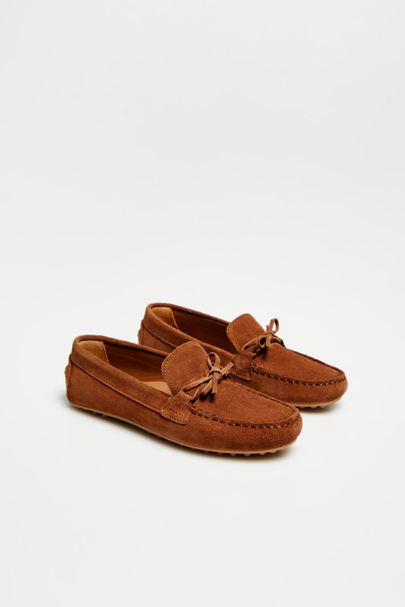 Zamszowe brązowe loafersy z kokardą damskie - Patrizia Aryton