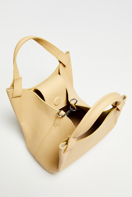 Skórzana żółta torebka o średniej wielkości damska - Patrizia Aryton Skórzana żółta torebka o średniej wielkości damska - Patrizia Aryton