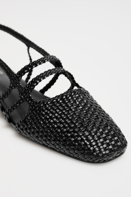 Czarne buty sling back ze skóry plecionej damskie - Patrizia Aryton