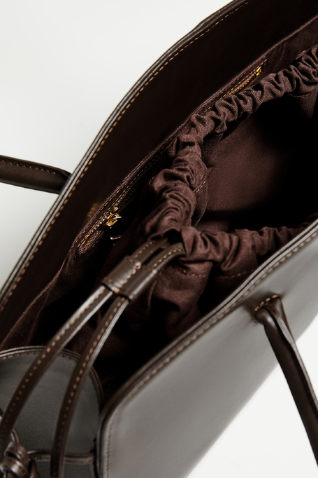 Brązowa skórzana torebka z chwostami damska - Patrizia Aryton