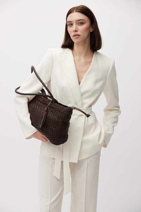 Beżowy żakiet z paskiem do garnituru