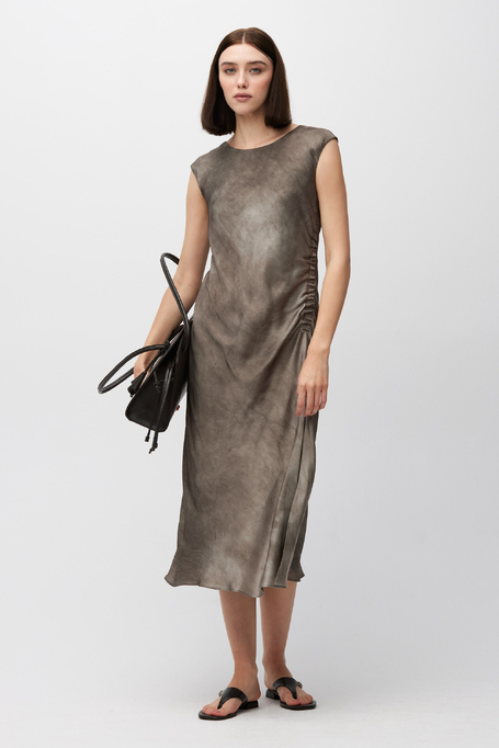 Jedwabna midi sukienka z rozcięciem - Patrizia Aryton