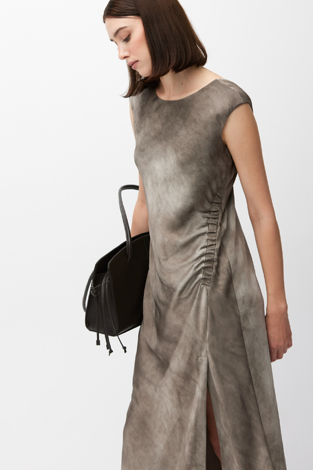 Jedwabna midi sukienka z rozcięciem - Patrizia Aryton