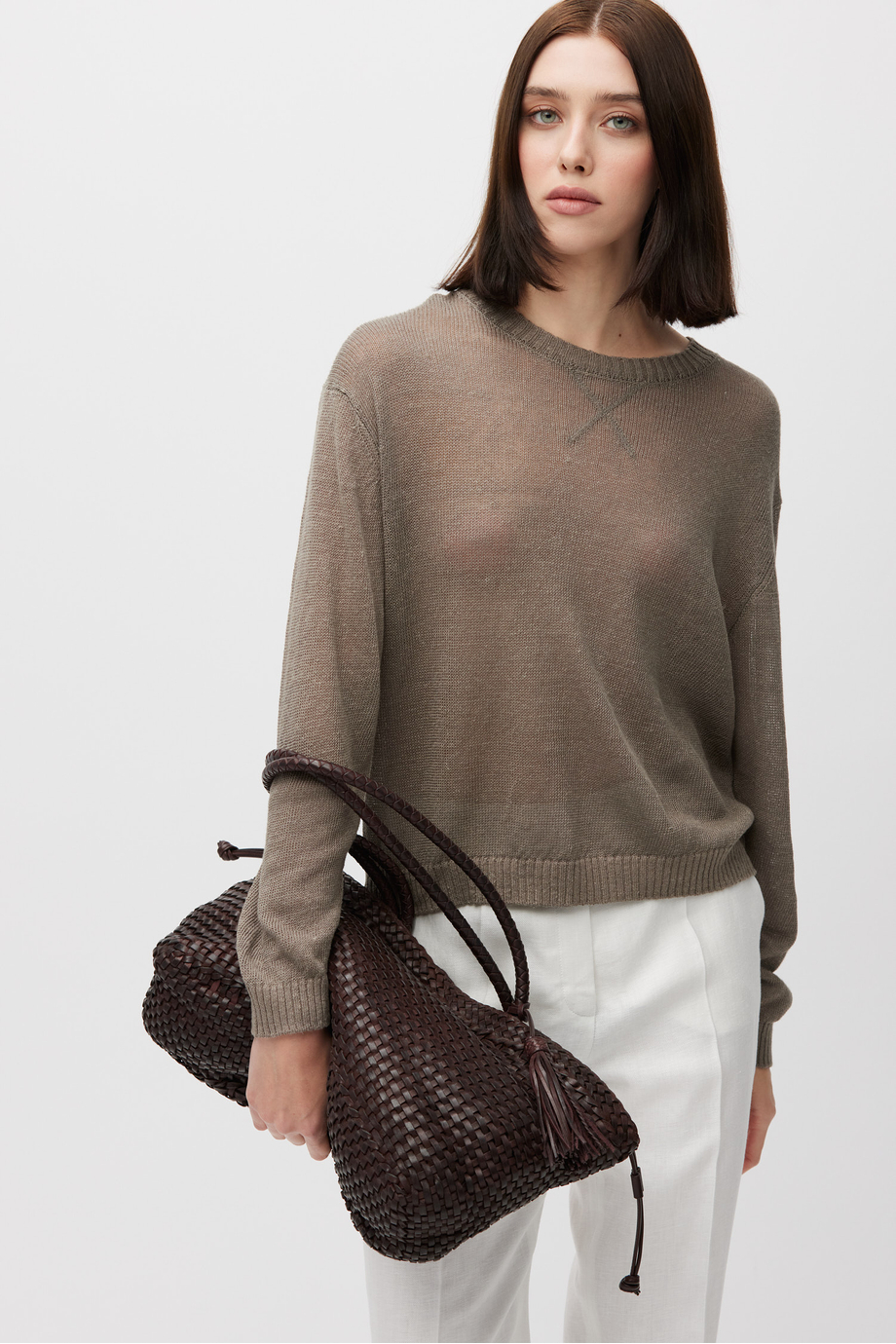 Luźny sweter z lnu w zgaszonym brązie damski - Patrizia Aryton Luźny sweter z lnu w zgaszonym brązie damski - Patrizia Aryton