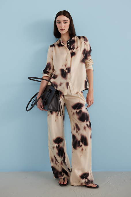 Szerokie jedwabne spodnie w deseń damskie - Patrizia Aryton