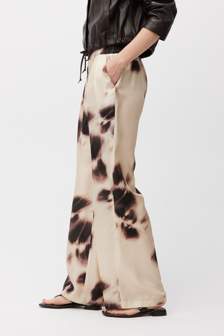 Szerokie jedwabne spodnie w deseń damskie - Patrizia Aryton