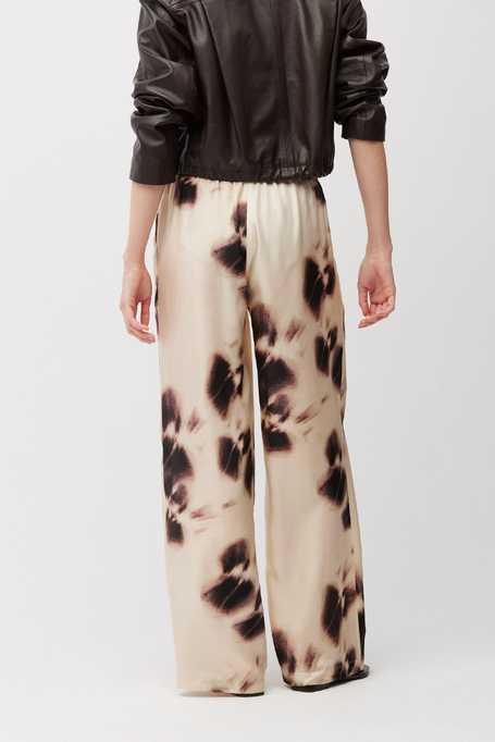 Szerokie jedwabne spodnie w deseń damskie - Patrizia Aryton