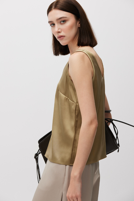Zielony top z jedwabiu Zielony top z jedwabiu