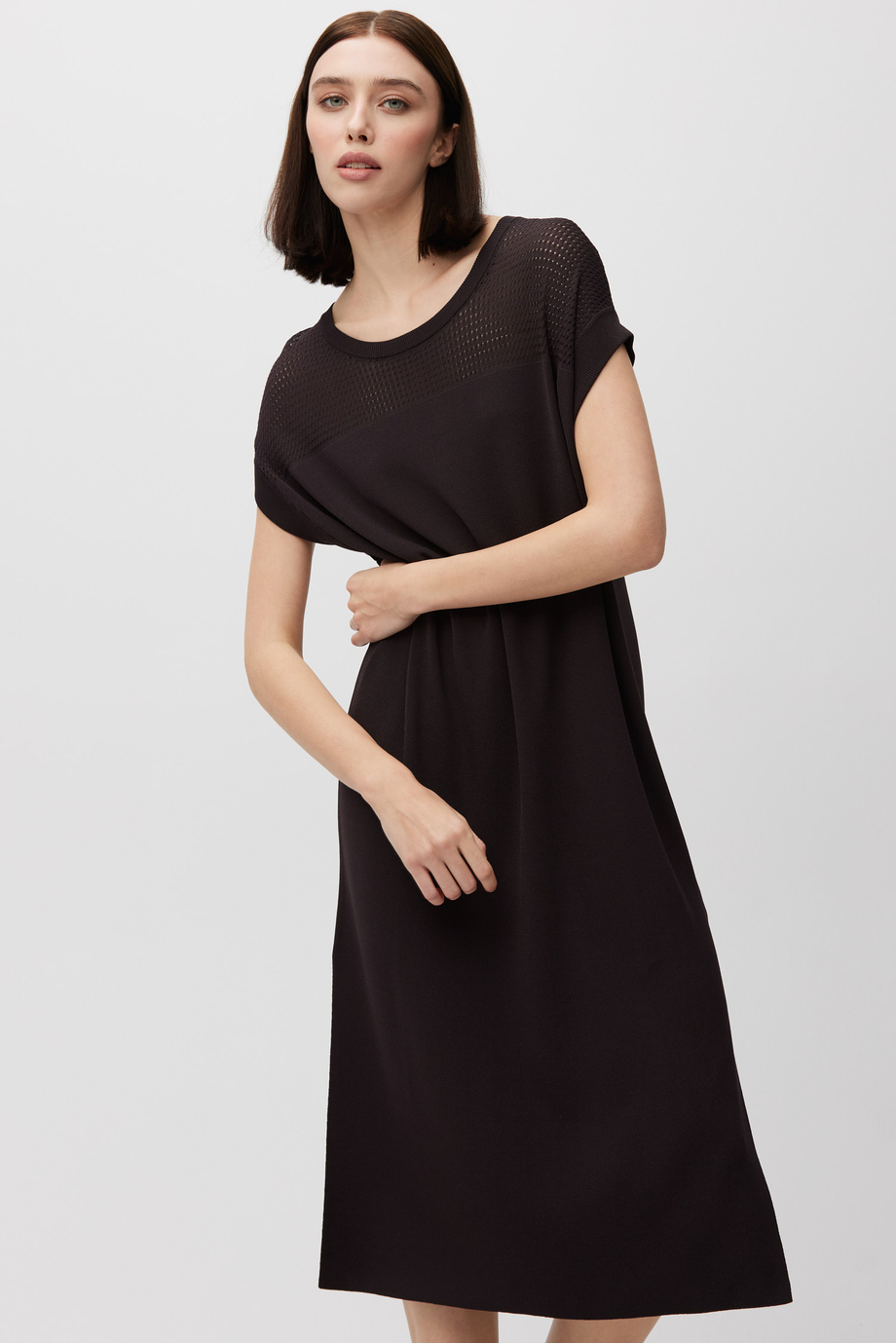 Brązowa sukienka midi z krótkim rękawem - Patrizia Aryton Brązowa sukienka midi z krótkim rękawem - Patrizia Aryton