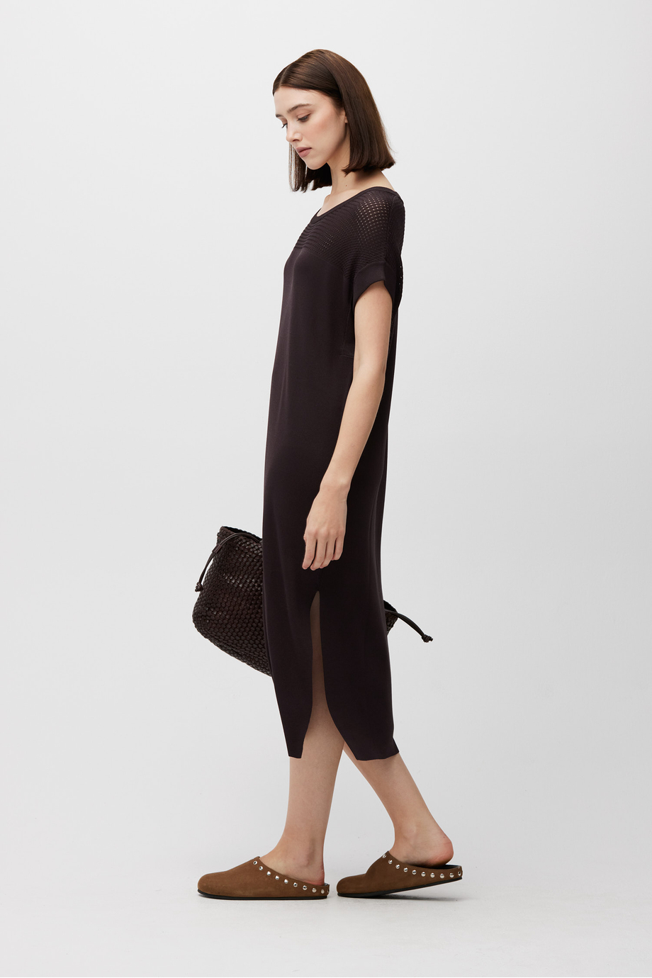 Brązowa sukienka midi z krótkim rękawem - Patrizia Aryton Brązowa sukienka midi z krótkim rękawem - Patrizia Aryton