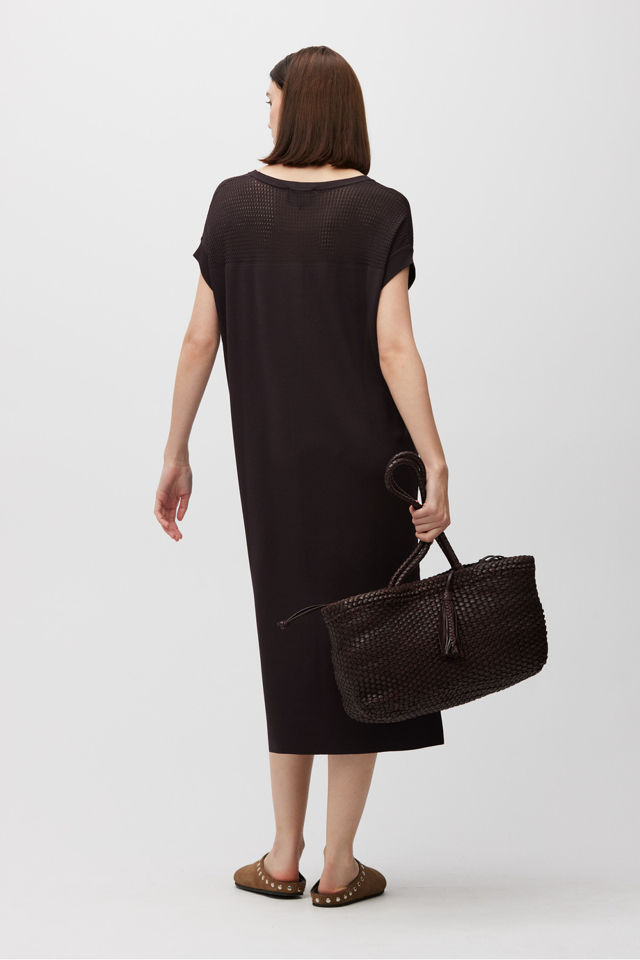 Brązowa sukienka midi z krótkim rękawem - Patrizia Aryton Brązowa sukienka midi z krótkim rękawem - Patrizia Aryton