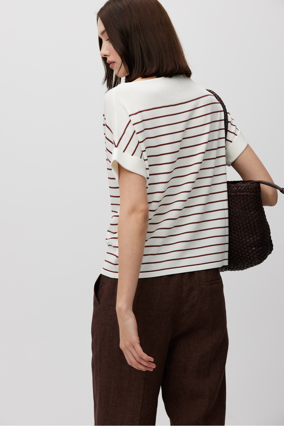Biała bluzka w brązowe paski z krótkim rękawem damska - Patrizia Aryton Biała bluzka w brązowe paski z krótkim rękawem damska - Patrizia Aryton