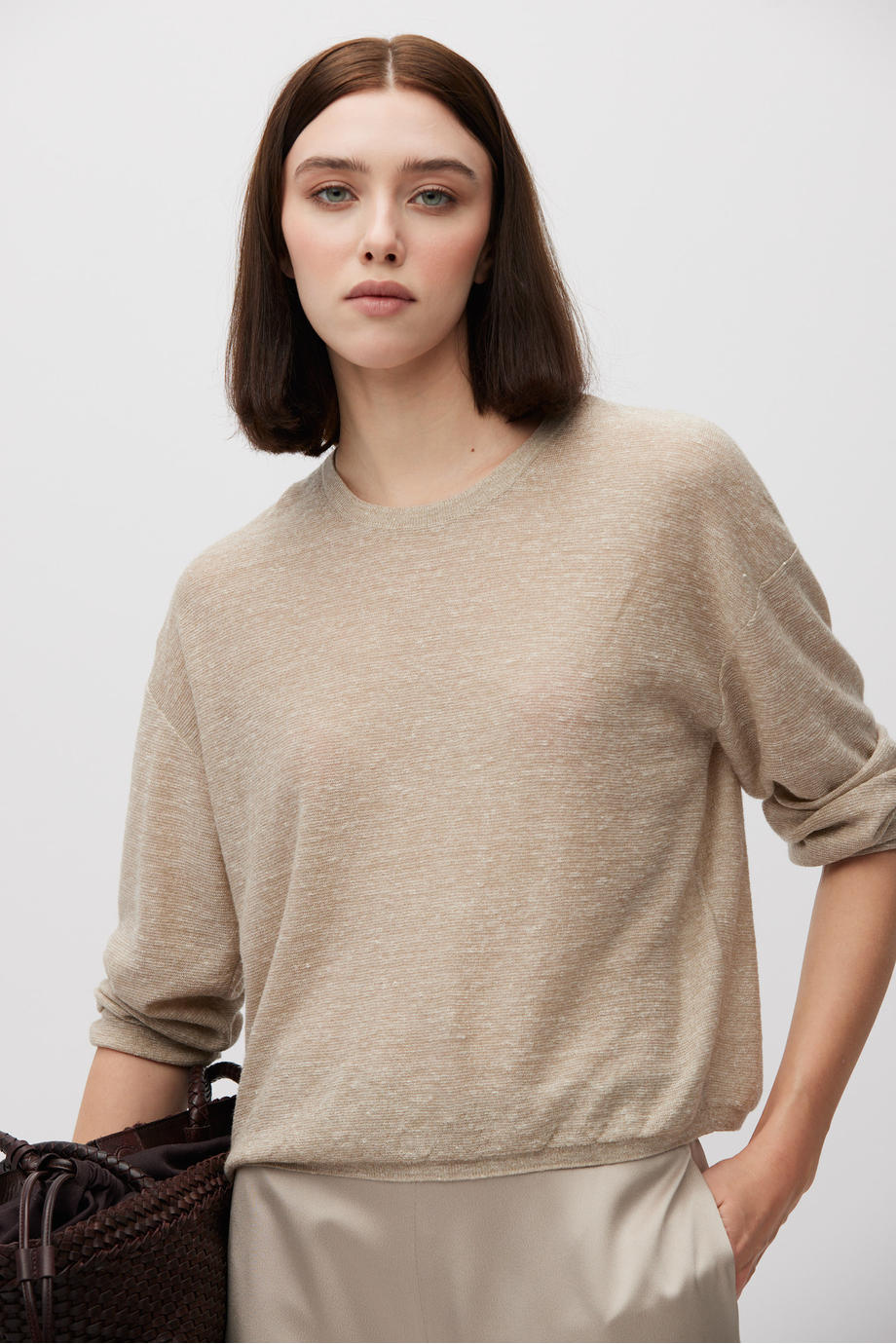 Lekka beżowa bluzka z wełną i lnem damska - Patrizia Aryton Lekka beżowa bluzka z wełną i lnem damska - Patrizia Aryton