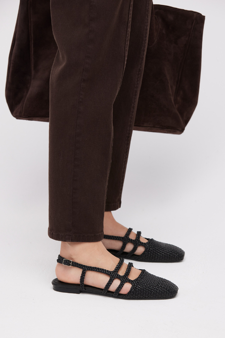 Czarne buty sling back ze skóry plecionej damskie - Patrizia Aryton