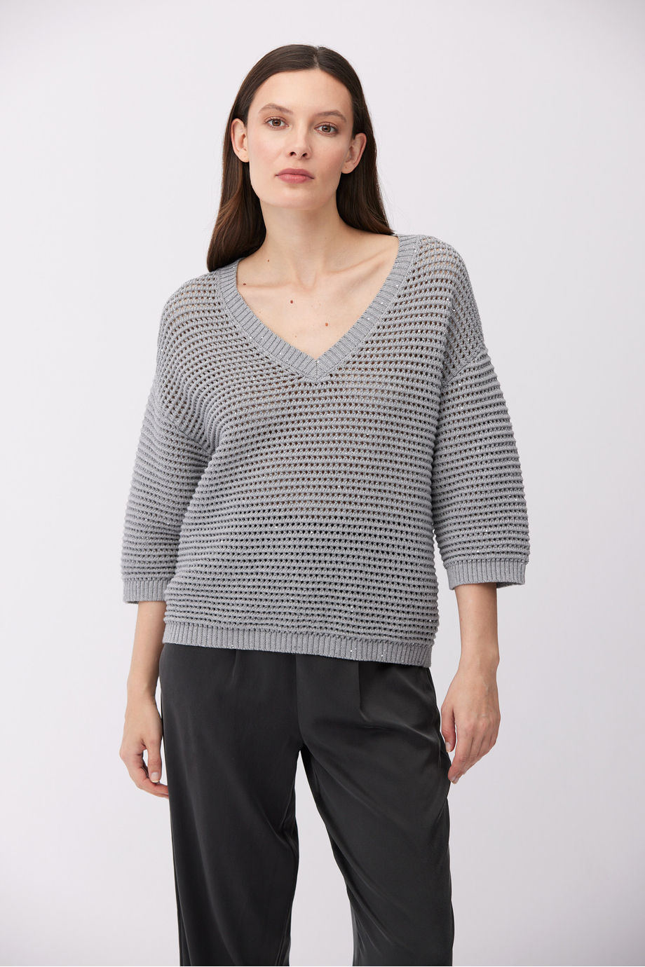 Szary sweter dekolt w szpic z bawełną i lnem Szary sweter dekolt w szpic z bawełną i lnem