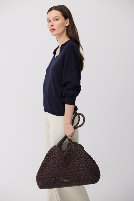 Granatowa bluzka z kołnierzem polo z bawełną