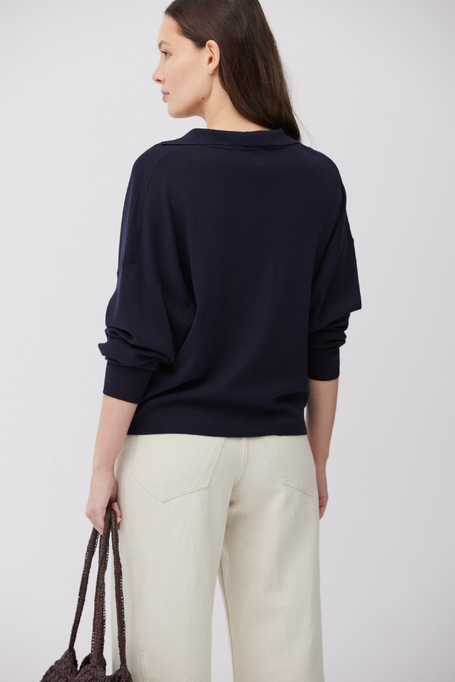 Granatowa bluzka z kołnierzem polo z bawełną