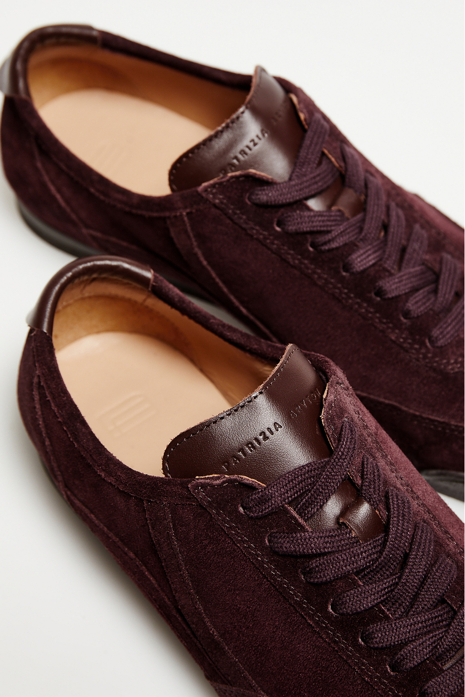 Zamszowe sneakersy z miękkiej skóry Zamszowe sneakersy z miękkiej skóry
