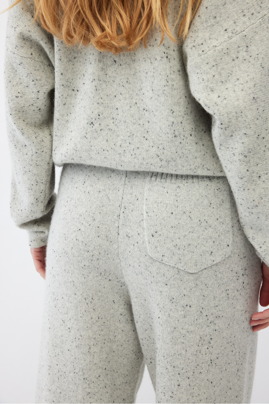 Dzianinowe beżowe spodnie z kaszmirem damskie - Patrizia Aryton Dzianinowe beżowe spodnie z kaszmirem damskie - Patrizia Aryton