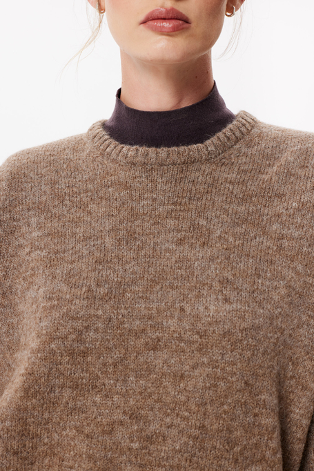 Camelowy sweter z wełną alpaki