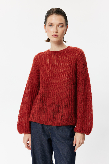 Ceglany sweter z moherem